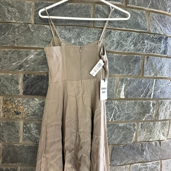 Aritzia Summer Dress - Sunday Best - Picture 4 of 4